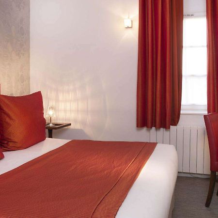 Country Club Hotel Yvre-l'Eveque Room photo