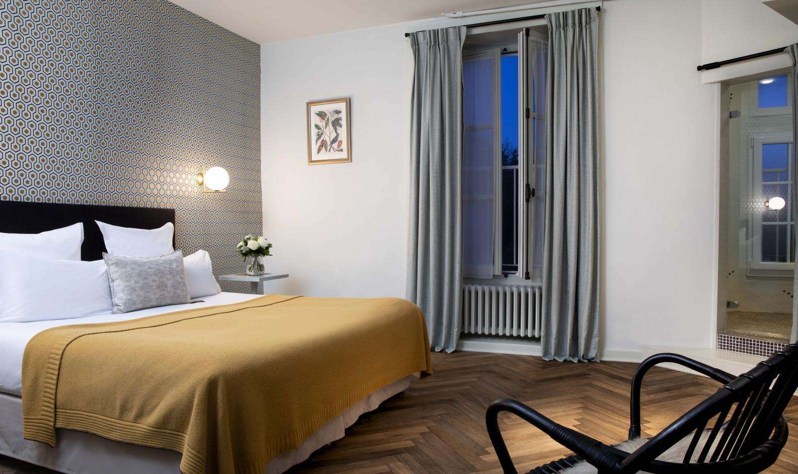 Country Club Hotel Yvre-l'Eveque Room photo