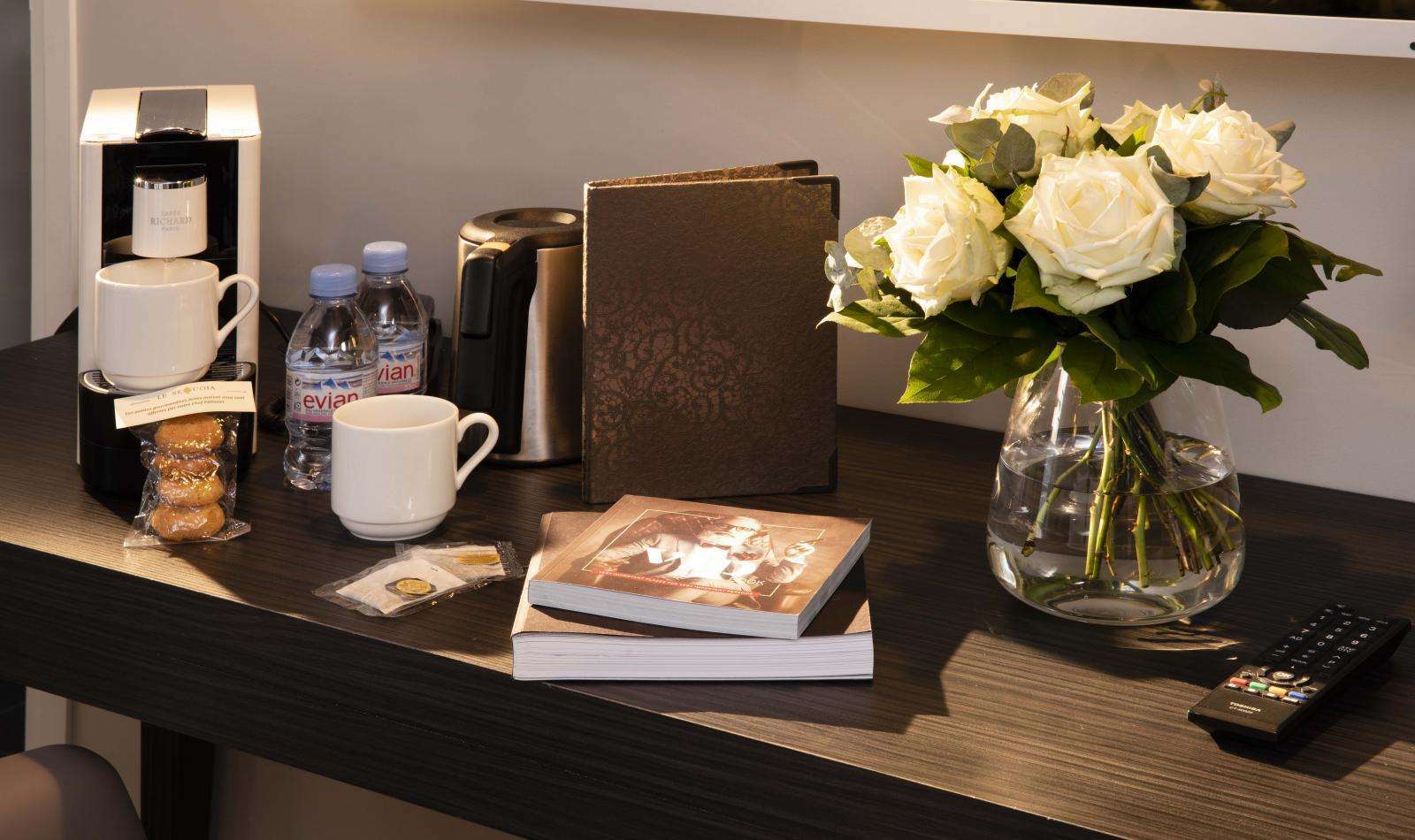 Country Club Hotel Yvre-l'Eveque Room photo