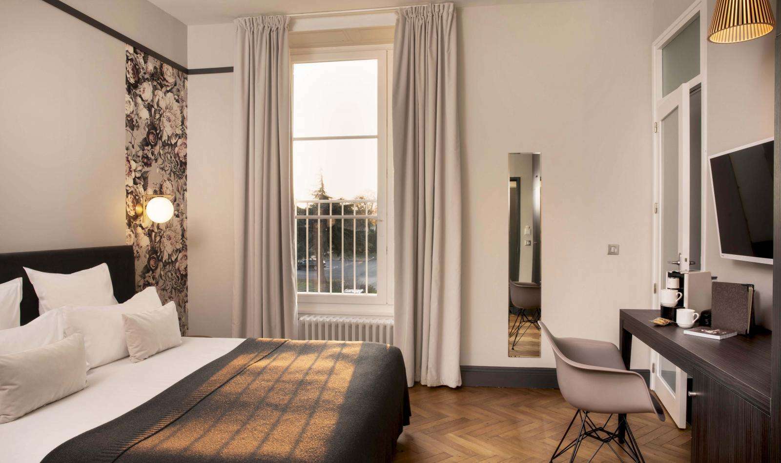 Country Club Hotel Yvre-l'Eveque Room photo