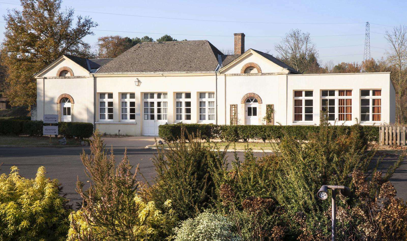 Country Club Hotel Yvre-l'Eveque Exterior photo
