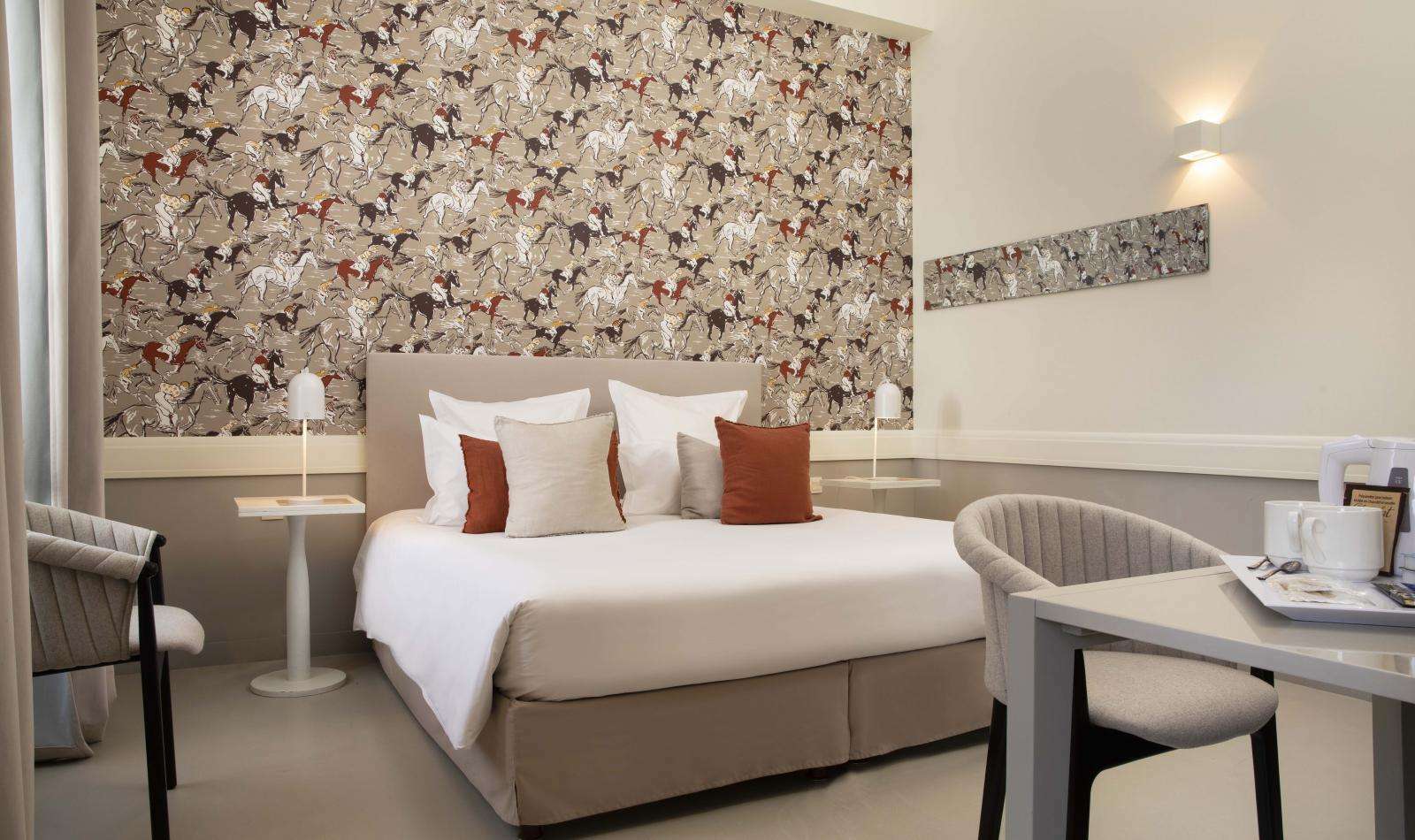 Country Club Hotel Yvre-l'Eveque Room photo