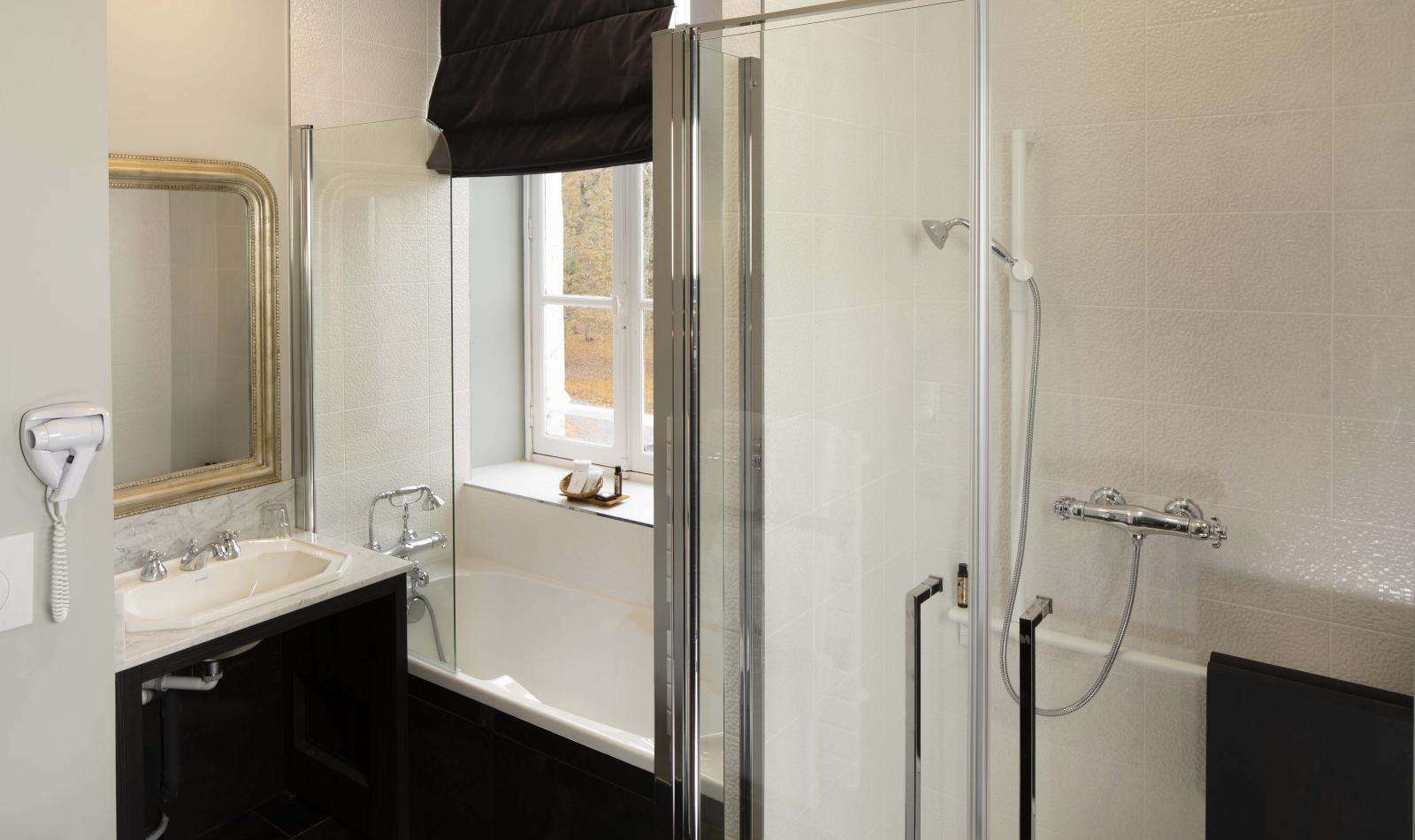 Country Club Hotel Yvre-l'Eveque Room photo
